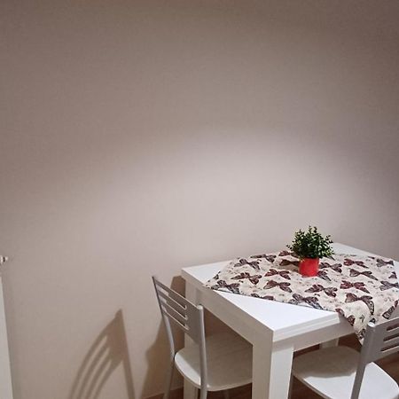 Pollino Guest House 卡斯特罗维拉里 外观 照片