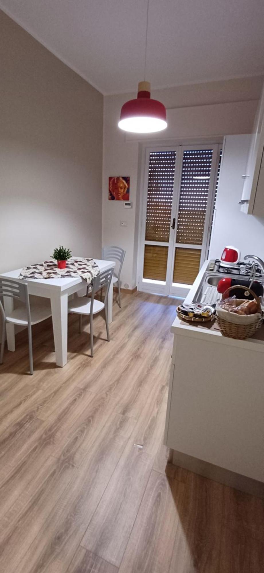 Pollino Guest House 卡斯特罗维拉里 外观 照片