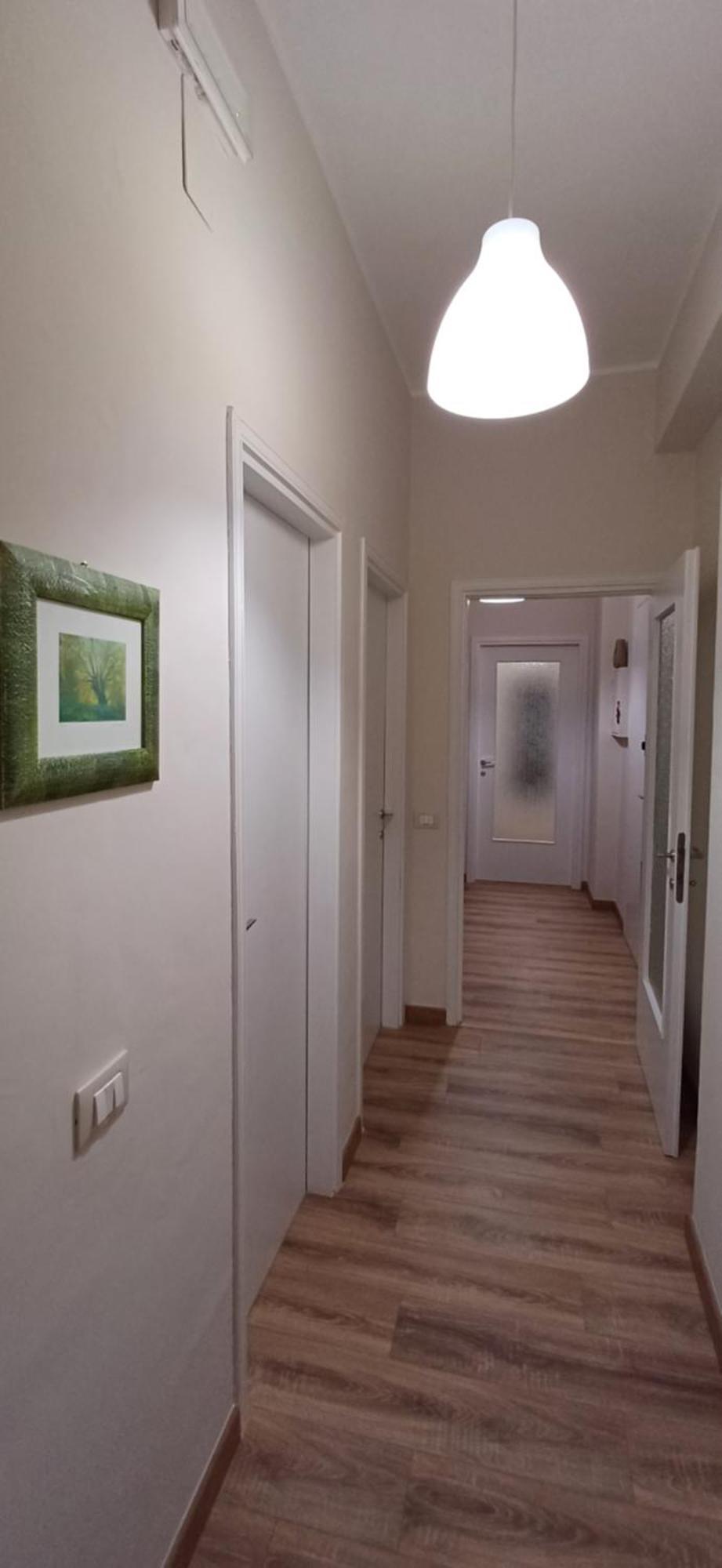 Pollino Guest House 卡斯特罗维拉里 外观 照片